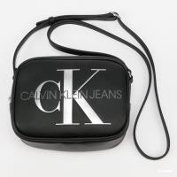 ราคา โปร 10.10✨กระเป๋า CALVIN KLEIN JEANS Sculpted Camera Bag แท้100% (ส่งฟรีค่ะ) (19453162840)