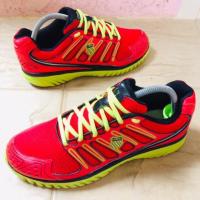 ราคา K-Swiss มือสองของแท้ สภาพสวยมาก เบอร์ 41 (1661886553)