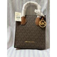 ราคา Michael Kors Mercer mini สีน้ำตาล (22139484845)