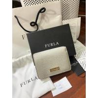ราคา กระเป๋าสตางค์หนังFURLA ใบเล็กของแท้100% อุปกรณ์ครบ ใบเสร็จออกจากสวิตเซอร์แลนด์ (10024318775)