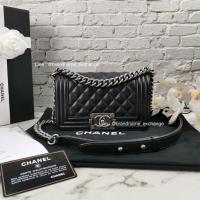 ราคา Used like new Chanel Boy 8" (12701898952)