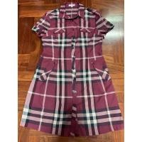 ราคา ชุดแซกBurberry มือ2 อก38 (7081055948)