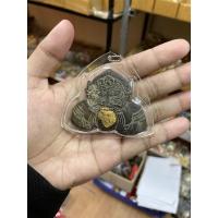 ราคา ราหูอมจันทร์ แกะสลักจากกะลาตาเดียว วัดศรีษะทอง จังหวัดนครปฐม (เลี่ยมกรอบกันน้ำอย่างดีพร้อมห้อยบูชา) (9628186976)