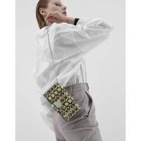 ราคา แท้ 100% กระเป๋าสตางค์ Charles&Keith รุ่น Mini Snake Print Chrome Button Wallet (3571867429)