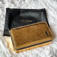 ราคา กระเป๋าเครื่องสำอางค์ YSL แบบซิปรอบ สีทองหรูหรา ด้านในมีกระจก (สินค้าสภาพใหม่ ยังไม่เคยใช้งาน (20487931826)