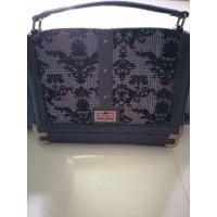 ราคา กระเป๋าหนังอย่างดีแบรนด์axes femmeของแท้100%มือสอง (15854584033)