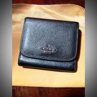 ราคา Coach แท้ 100% มือสอง กระเป๋าสตางค์ใบสั้น (6235971049)