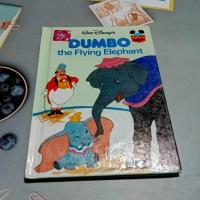 ราคา Disney Dumbo the flying Elephant มือสอง (16022529908)