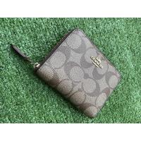 ราคา *ส่งต่อ* กระเป๋าสตางค์ใบเล็ก coach ของแท้ (17327591547)