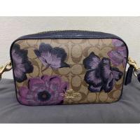 Coach C2799 Jes Crossbody In Signature Canvas with Kaffe Fassett Print กระเป๋าสะพายข้าง
