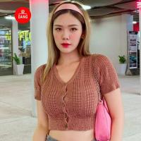 ราคา เสื้อตรอปไหมพรม คอวีแต่งกระดุมเสื้อไหมพรมจั้มเอวเสื้อครอปเอวลอย (9923049849)