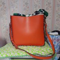 ราคา กระเป๋า ถือ สภาพ 95% ยี่ห้อ charles & keith (1881653647)