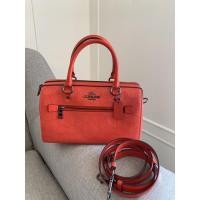 ราคา กระเป๋าทรงหมอน coach ลายฉลุ สีแดง (9661223832)