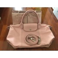 ราคา Longchamp Cuir S หนังแกะ สีชมพู มือสองของแท้ 100% **แถมที่จัดระเบียบ** (3240808965)