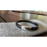 ราคา nn_braceletสายรัดข้อมือ RASTACLAT รหัส 225 กำไลหนังถักสีดำ ตัวล็อคเป็นหัวแม่เหล็กบน-ล่างอย่างดีนะคะ (965037635)