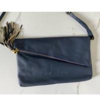 ราคา กระเป๋า GIVENCHY ขนาด 32*21cm กระเป๋านำเข้า กระเป๋ามือสอง ฟรีค่าจัดส่ง (18437581759)