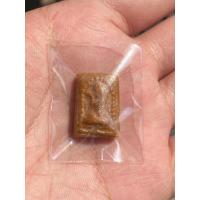 ราคา นางกวักหลวงพ่อกวย พิมพ์เล็ก ปี 2515 เนื้อผงน้ำมัน วัดโฆสิตาราม จ. ชัยนาท เนื้อจัดสวยเดิมครับ (19277600494)