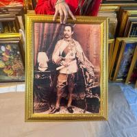 ราคา กรอบรูปภาพมงคล รัชกาลที่ 5 แขวนผนัง เสริมฮวงจุ้ย ของขวัญ ของที่ระลึก ขึ้นบ้านใหม่ เปิดร้านใหม่ งานเกษียณ (23875416531)