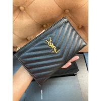 ราคา Saint Laurent Monogram Matelasse Quilted Clutch in Black GHW (23236663429)