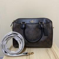 ราคา Coach ทรงหมอน 9” ของแท้ (9112303007)