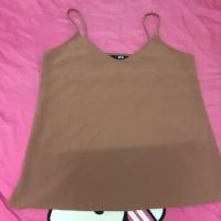 ราคา เสื้อสายเดี่ยว UNIQLO สีชมพูกะปิ สภาพดี (1239717047)