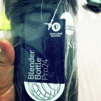 ราคา แก้วเชค Blender Bottle รุ่น Pro ขนาด 24oz แก้วShake BlenderBottle ของแท้ (2811868611)