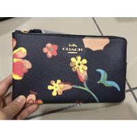 ราคา Coach สายรัดข้อมือซิปมุม ขนาดใหญ่ พิมพ์ลายดอกไม้ Dreamy Land (23669208471)