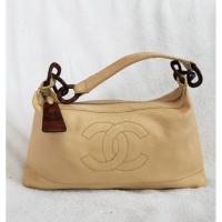 ราคา NWT CHANEL Caviar Leather CC Logo Wood Chain Strap Hobo (4868774492)