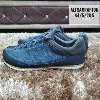 ราคา รองเท้า Altra Grafton (5241760005)