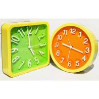 ราคา นาฬิกาตั้งโต๊ะ แขวนผนังได้ ตั้งปลุกได้ ทรงสี่เหลี่ยม ทรงกลม คละสี ขนาดเล็ก 6 นิ้ว (8512740516)
