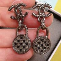 ราคา Used Chanel earings 1.5 cm เงินรมดำ เพชร (5633301566)