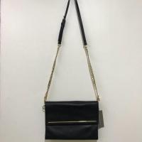 ราคา กระเป๋าสะพาย charles & keith (1182330434)