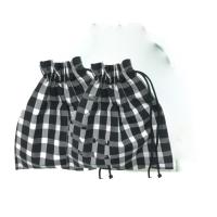 ราคา กระเป๋าหูรูด ลายสก็อตสีดำ 2 ใบ (4780279435)