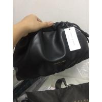 ราคา กระเป๋า charles & keith (5591452439)