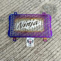 ราคา การ์ดหม้อน้ำ Ninja 250,300 สแตนเลสทำสีไทเท การด์หม้อน้ำผลิตจากแสตนเลสหนาอย่างดี เลเซอร์เนียน (2408566141)