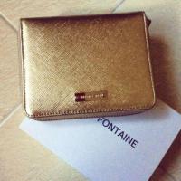 ราคา กระเป๋าสตางค์หนังแท้สีทองแบรนด์Louis Fontaineแท้มือสอง (56898585)