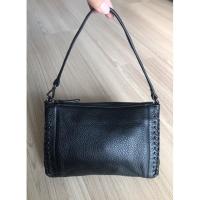 ราคา กระเป๋าคล้องไหล่ AK ANNE KLEIN มือสอง ของแท้% หนังแท้ หนังนิ่ม (18363477502)