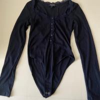 ราคา Forever21 size m bodysuit บอดี้สูท ลูกไม้ สีดำ (7218569749)