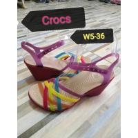 ราคา ส่งฟรี Crocs huarache ไซด์ W5 -36 มือสอง (12018002037)