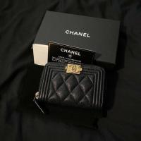 ราคา Used like new Chanel boy กระเป๋าใส่เหรียญตกแต่งซิปทรง boy chanel (3415385299)