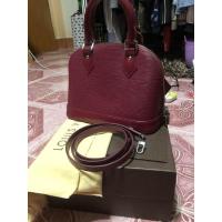 ราคา louis vuitton alma bb epi ปี 2014 (12001122377)
