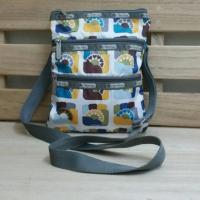 ราคา กระเป๋าสะพาย แบรนด์ LeSportsac สินค้ามือสอง (1012482861)