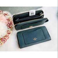 ราคา #กระเป๋าสตางค์หญิงโค้ชของแท้ราคาถูก @3,290฿ ❤️ #F54007 #ACCORDION ZIP WALLET (5206456326)