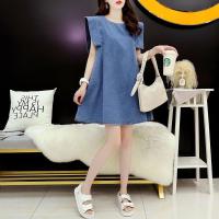 ราคา ชุดเดรสยีนส์แขนกุด ต้นแขนปีกเหลี่ยม กระโปรงทรงนี้ใส่สบายมากค่าไม่รัดรูป มีกระเป๋า (23732686297)