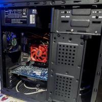 ราคา คอมมือสอง เล่นเกมส์ลื่นๆ ราคาเรียบง่าย พร้อมจอ 19.5 นิ้ว (2074723175)