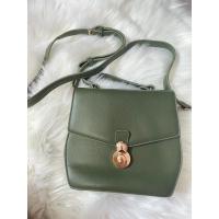 ราคา กระเป๋าญี่ปุ่น สีเขียวขี้ม้า มือสอง✌ (20075771069)