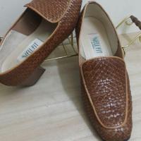 ราคา รองเท้าหนังแท้ สินค้าญี่ปุ่นมือสอง (311493448)