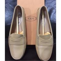ราคา รองเท้า tods สภาพ70% (15982473)