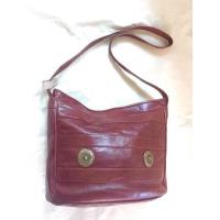 ราคา กระเป๋าหนังแท้ ทรงถัง สะพายข้าง มือสอง สีน้ำตาล 11” ตัวกระเป๋าเบามาก พร้อมส่ง (13903422769)