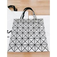 ราคา Issey Miyake Bao Bao Lucent 6x6 Silver (16243565411)
